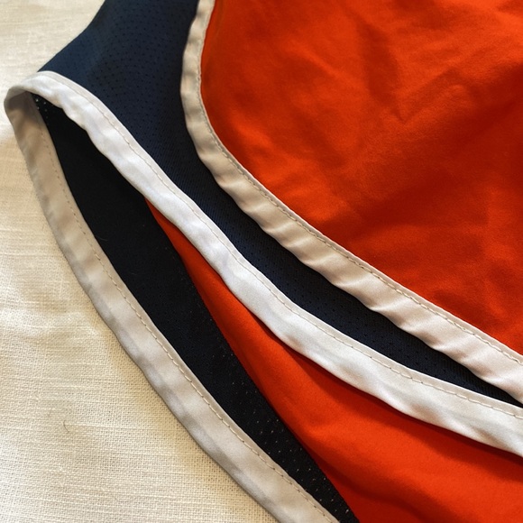 Nike workout shorts size medium - Picture 8 of 9